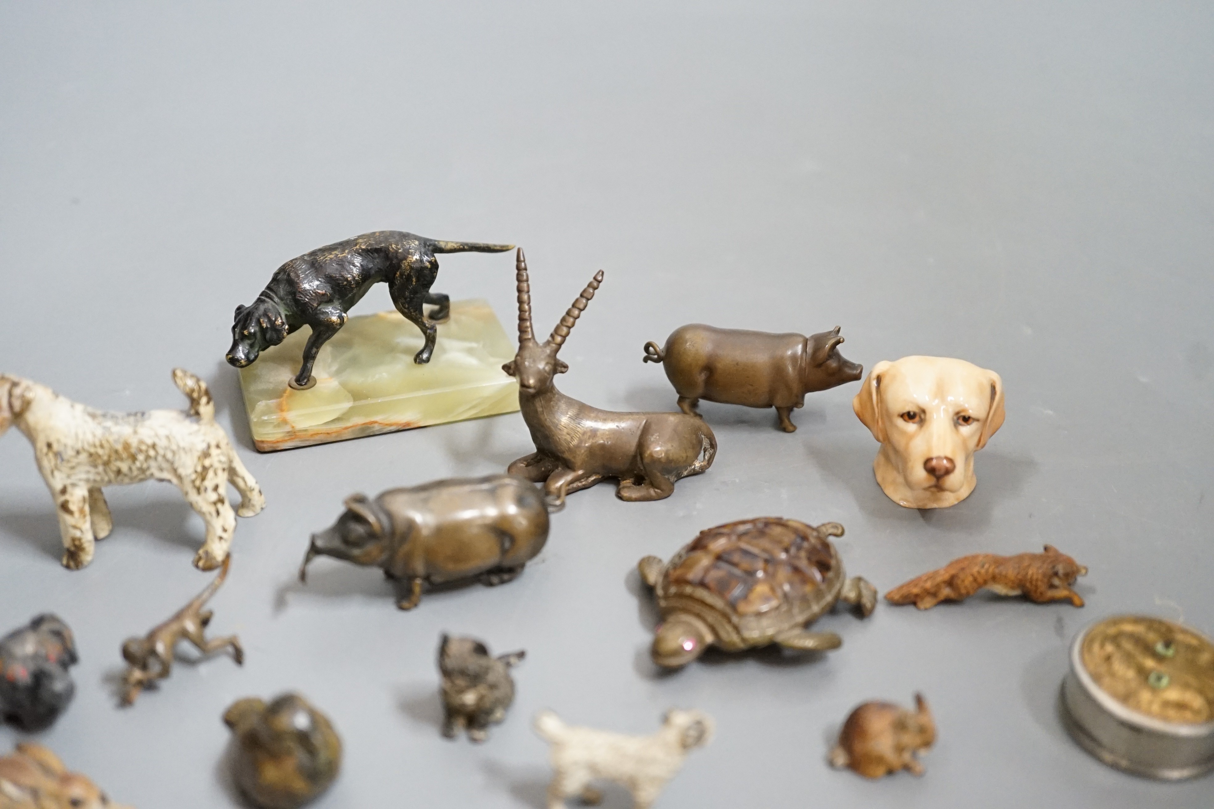 A quantity of animal related collectables including cold painted bronzes, a ‘pig’ tape measure and vesta etc.